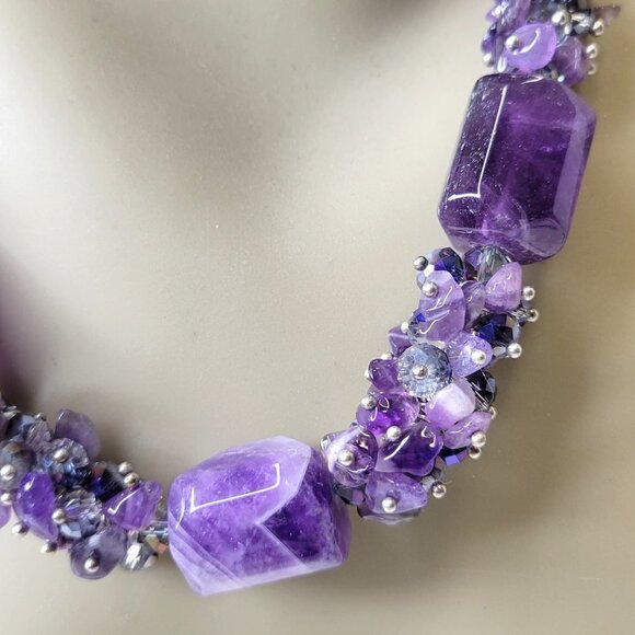 Purple Bead Necklace Purple Shell Chips and Purple Ball Bead Necklace - Picture 8 of 16